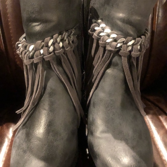 Gray wedges with fringe leather size 8 - Picture 3 of 8